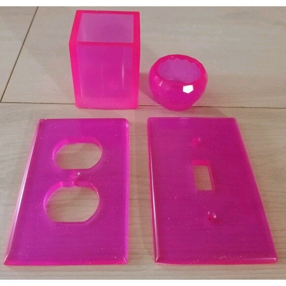Pink Single Resin Light Switch & Plug In Plates + Trinket Holders Homemade New - Picture 2 of 4